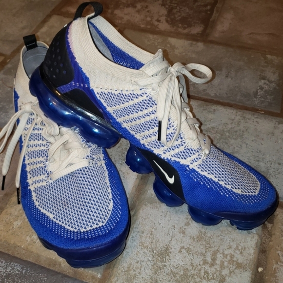 Nike Vapormax 2 Flyknit athletic shoes - Picture 4 of 7